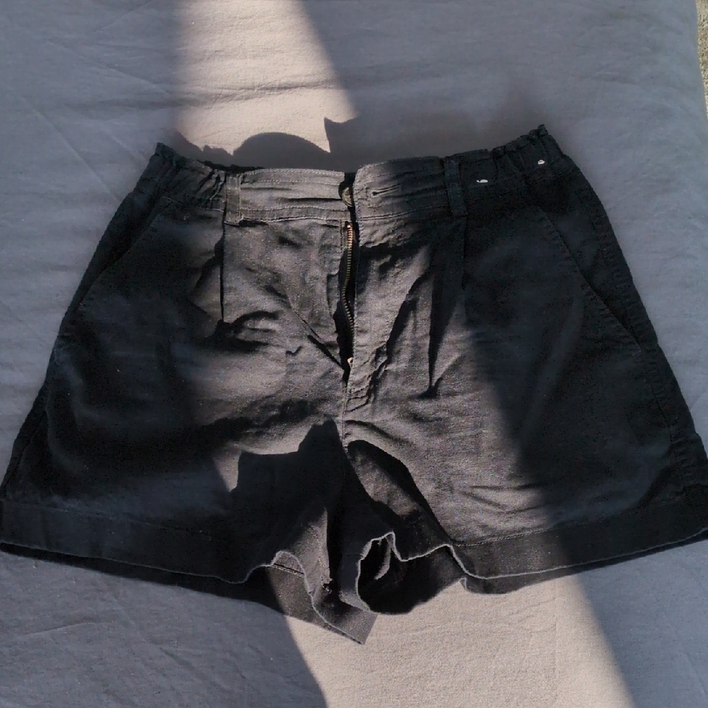 Uniqlo Navy Blue Linen-Cotton Blend Shorts